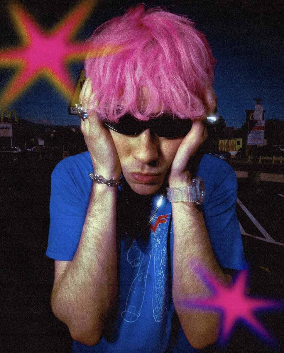 SUPERDARKSEAN's tweet photo. OHHHHH THIS PHOTOSHOOT IS EVERYTHING https://t.co/FvbyufT7Ca