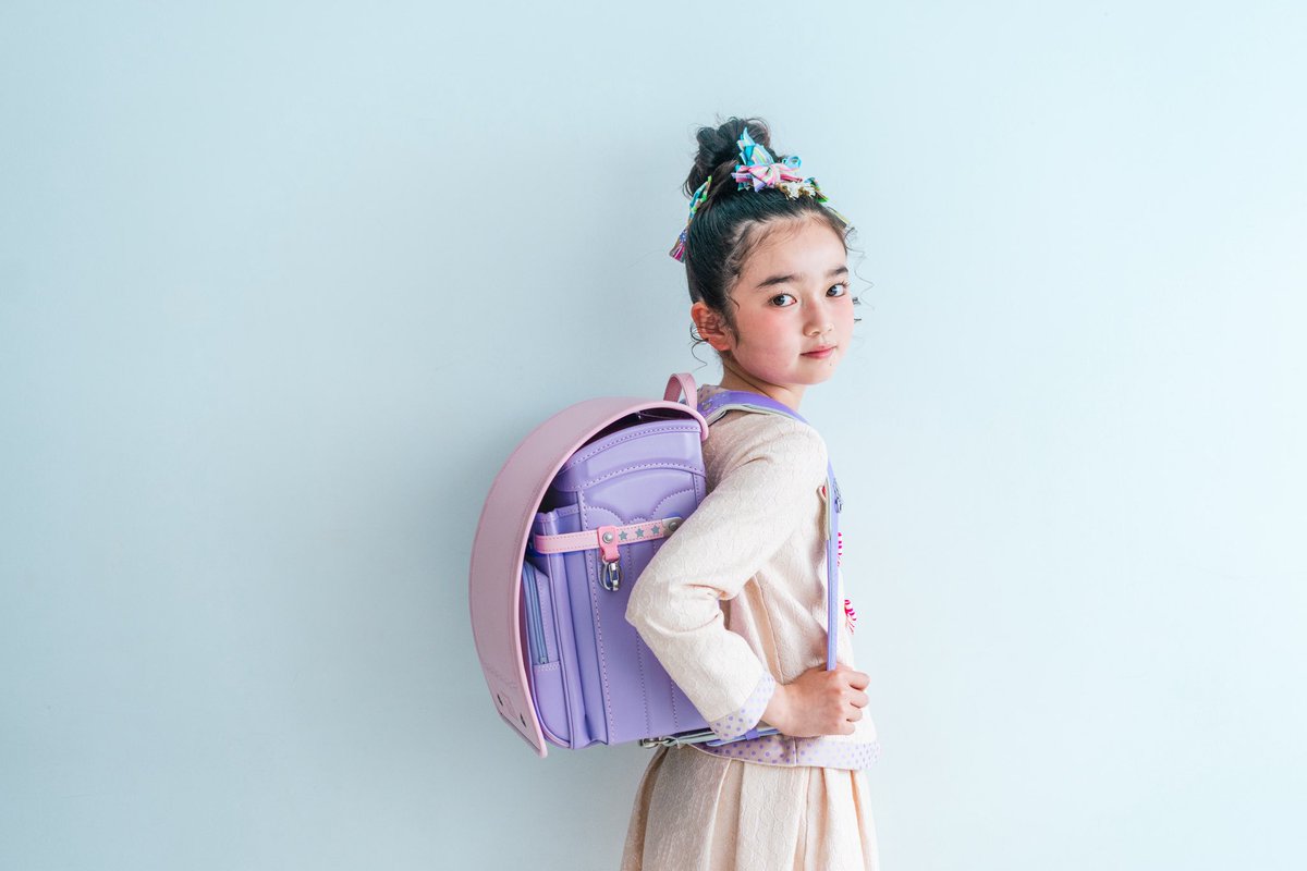 fafa_FUKUOKA's tweet photo. ☆\\2027年度ランドセル//☆

ただ今ご予約承り中のランドセル🎒🌈
早期お届け(9月末)の承りは明日までとなっております♪
記念撮影などでお早めをご希望の方はぜひ明日までにお越しくださいませ🙋‍♀️
※2月末迄にお届けの承りは引き続き行っております🧸🎀
@parco_fukuoka  #ランドセル https://t.co/FwvI3APT4O
