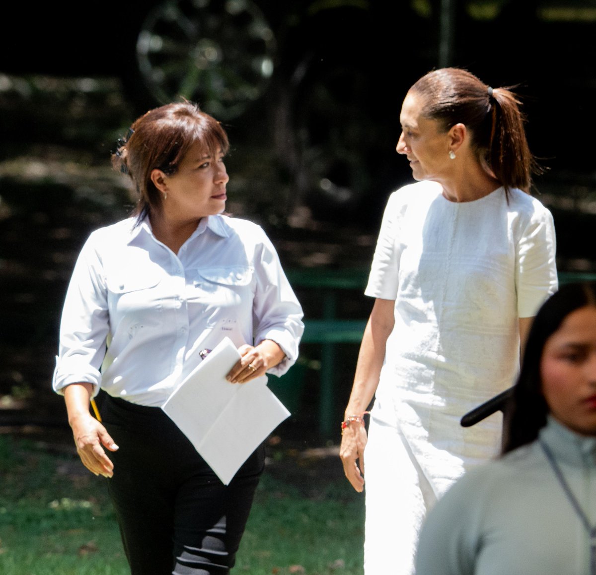 columbalopezg's tweet photo. Bajo el liderazgo de nuestra Presidenta, @Claudiashein, el diálogo, la cooperación y el respeto mutuo siguen dando resultados para México.

La reanudación de las exportaciones de ganado es una gran noticia para las y los ganaderos y un reconocimiento al trabajo coordinado que, durante meses, realizaron las y los productores, @SENASICA, @semvidamx y @Agricultura_mex para contener al gusano barrenador.

Seguiremos trabajando con responsabilidad y en estrecha colaboración con autoridades de los Estados Unidos para fortalecer la sanidad animal, proteger el patrimonio de las familias ganaderas y abrir más oportunidades para el campo mexicano.

¡Enhorabuena!