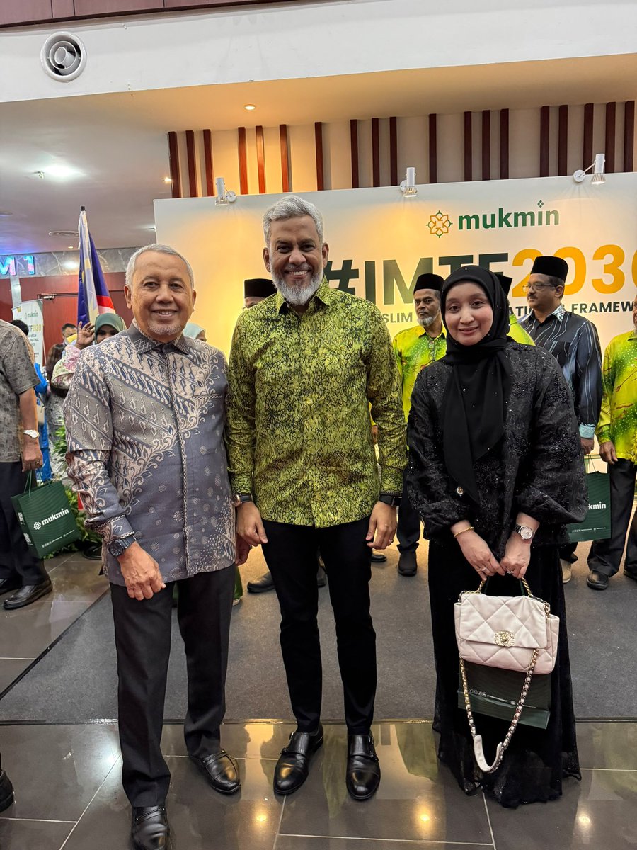 MohdShukriYajid tweet picture