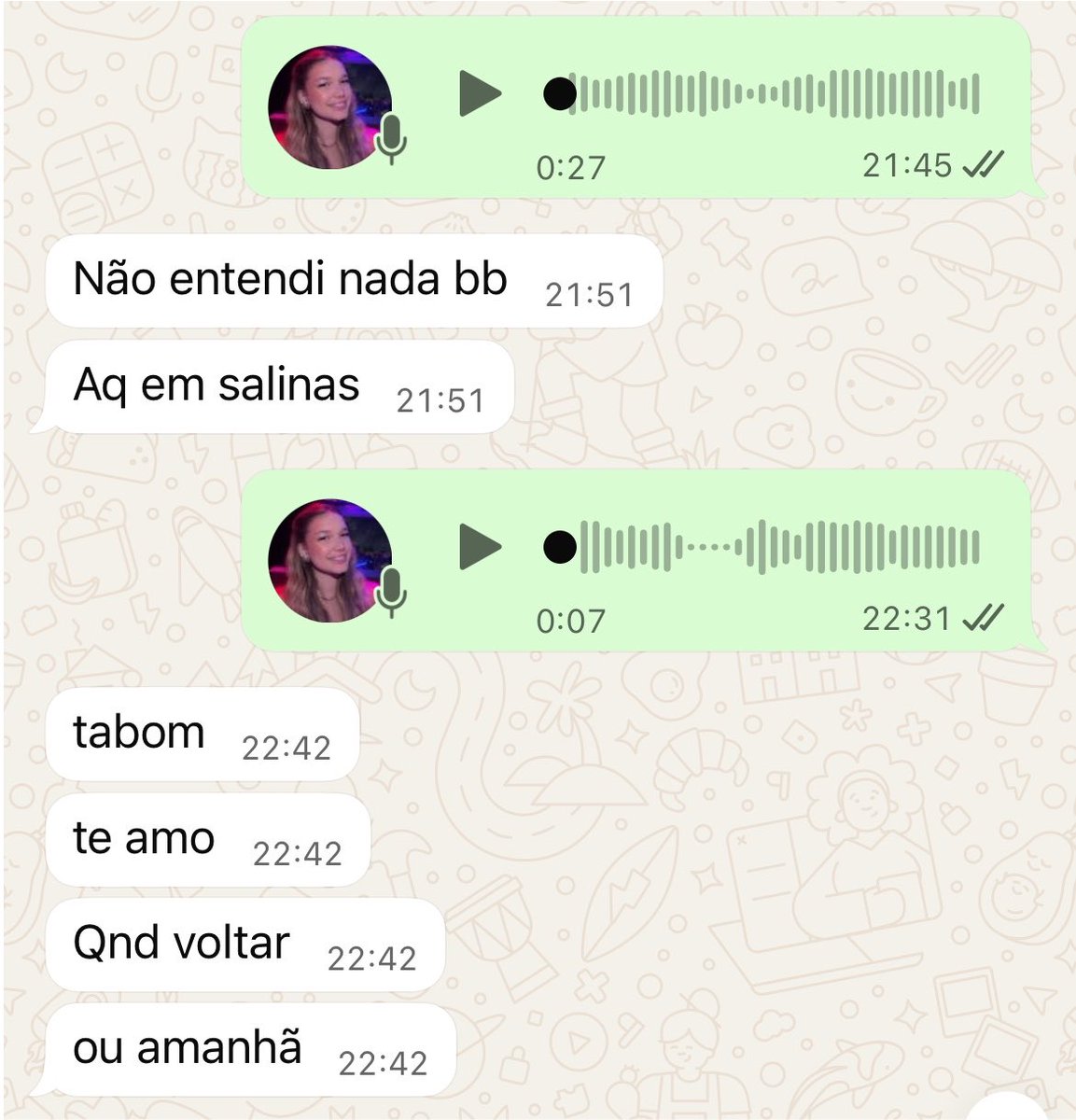 cheronzz_'s tweet photo. Conversar com a dafne quando ela bebe é receber te amo no meio da conversa https://t.co/MkXQNzbfHx
