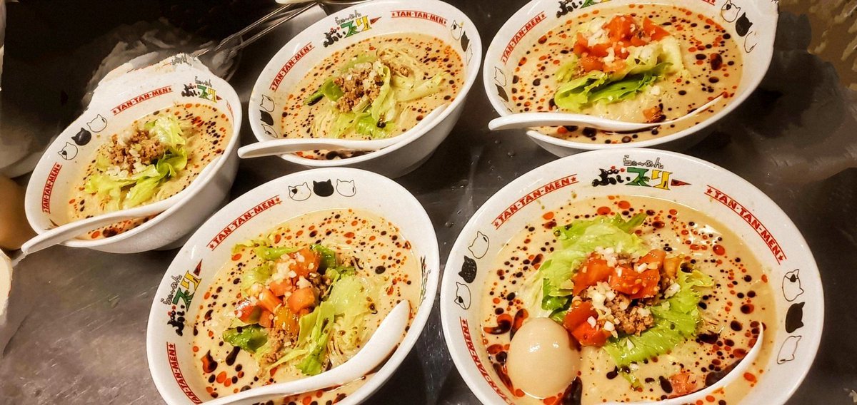 Bui3_Ramen's tweet photo. 7/25(土)ぶぃおかみです！
【(土)(日)通常営業です！！】

暑い日が続いてるので
★冷やし担々麺フィーバー中🤣★

食べた事まだない人にも
本当にオススメしたい！！！

辛さ控えめ、トマト抜きも
できるので店員にお伝えください

それではお待ちしております🤗
#冷やし担々麺
#冷したんたんめん https://t.co/YMTIdzUQax