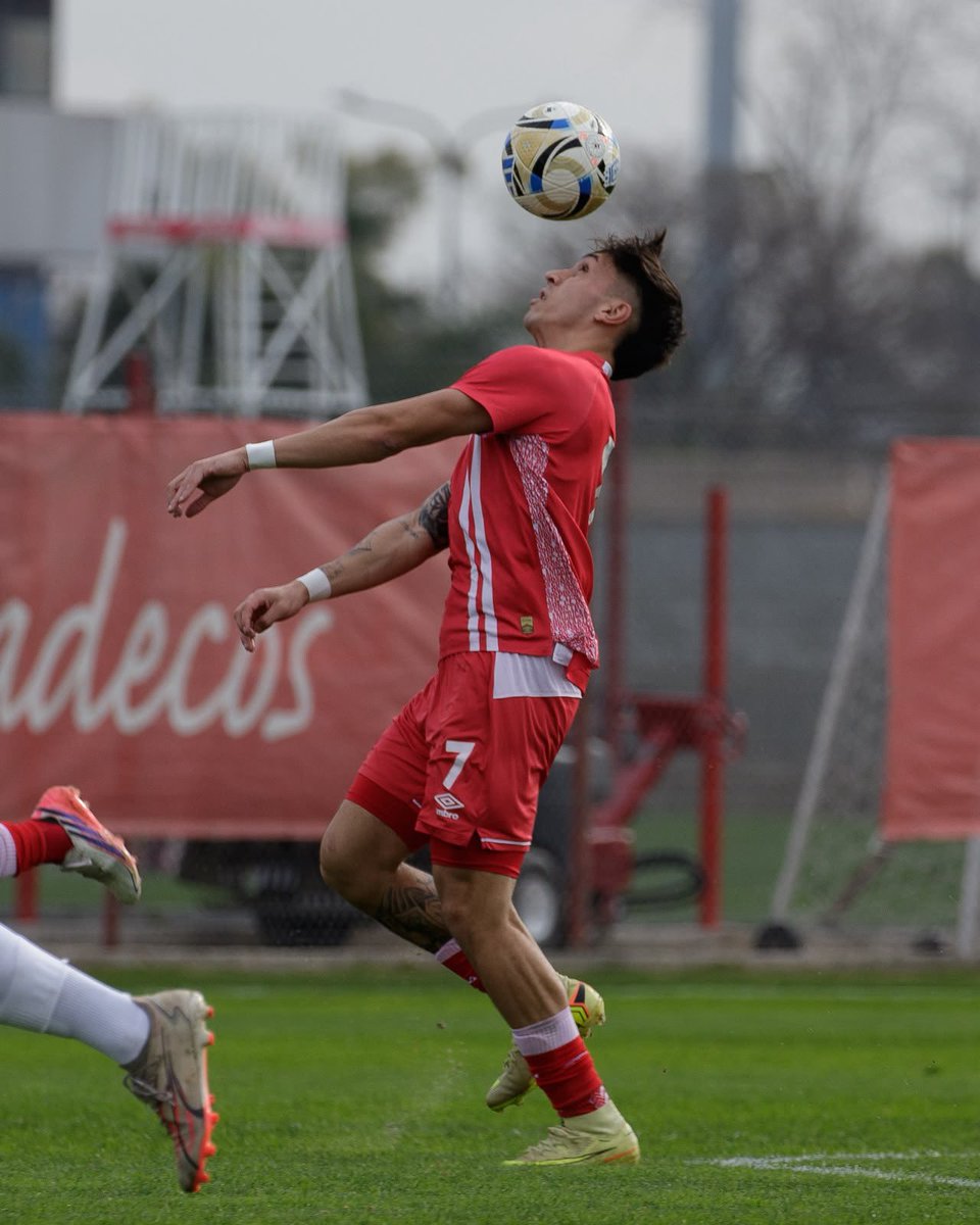 PasionPaternal's tweet photo. 🐞La Reserva de #AAAJ ganó 1-0  a Atlético Tucumán por la segunda fecha del Clausura Proyección.

⚽️ Ferrantini

Siri, Silveria, Gomez, Yáñez, Campos; Garay, Bouhier, Marqués, Rey; Kida y Corréale. https://t.co/v93kezD3tD