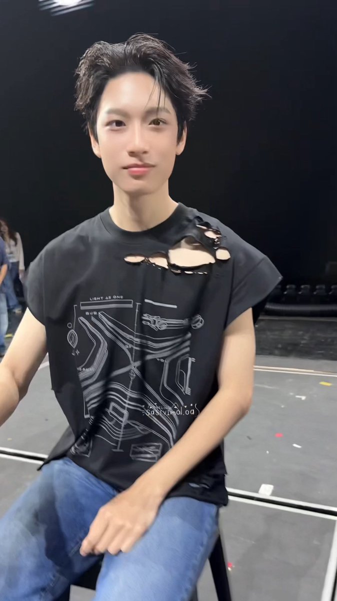 sasii_thadaa's tweet photo. แม่ศิรักเน็กซ์มากๆนะ รักมากจนใจมันเจ็บบบบบ เป็นห่วงหนูมากกกก มากๆๆๆ ขอให้ไม่เหนื่อยเกินไป ขอให้ทุกอย่างผ่านไปด้วยดี ถนอมร่างกายของหนูไว้ให้มากที่สุด อย่าฝืนนะคับ //

เพราะ .... เน็กซ์ณัฐกิตติ์ มีแค่คนเดียว!! 🥹🫳🏻  

STILL WITH NEX

#NEXnattakit
#BUS_LIGHTASONE_D1
#กองกำลังใจให้เน็กซ์