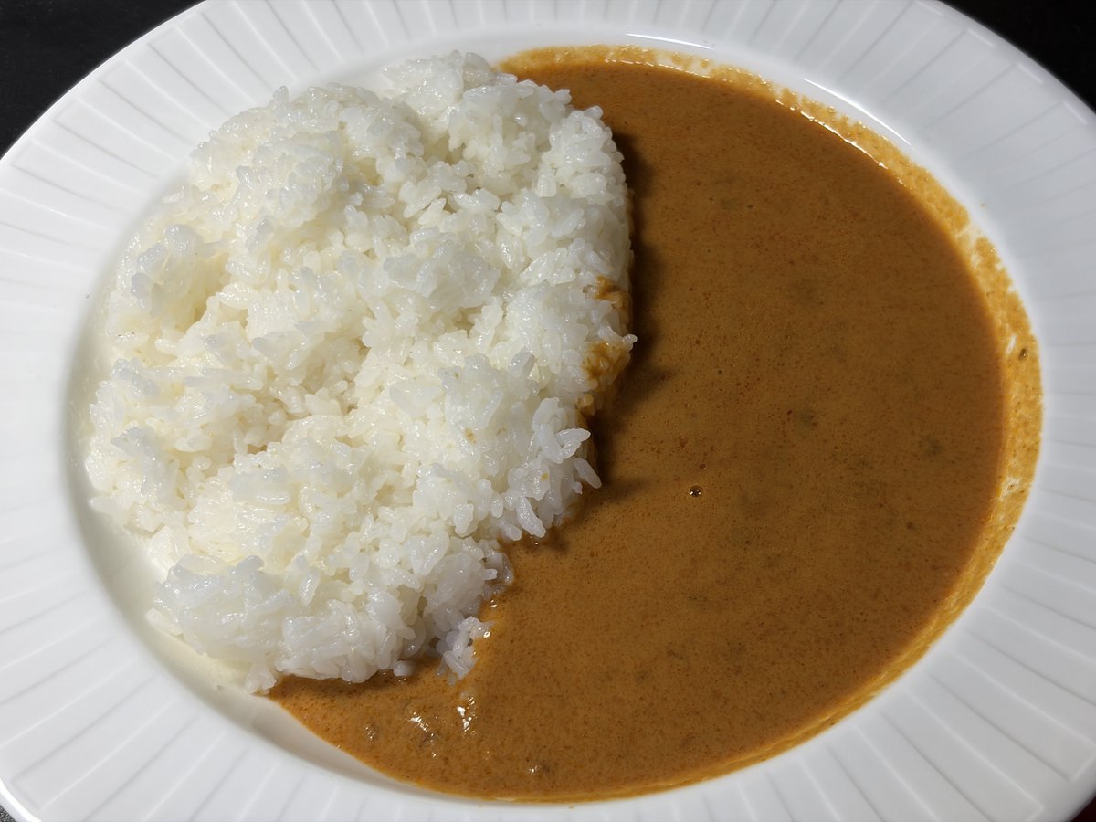 yurinium's tweet photo. ハナマサで売ってるタイカレー、かなり好き https://t.co/WvRNuBeFt4