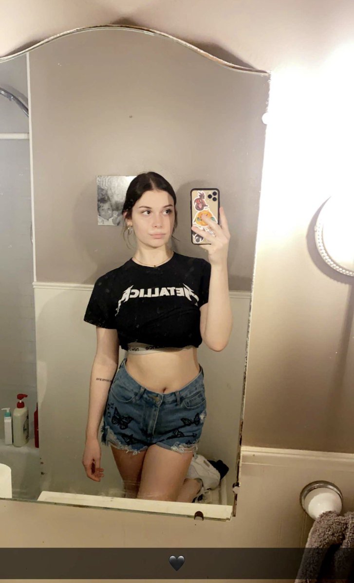 SphinxVSu1's tweet photo. check out bros girl, what do yall think about her? 🤔 Id tap that 🤭
Name: Lily
#nsfwtwt #slut #expose #submission #leak https://t.co/XyeabdiT6K