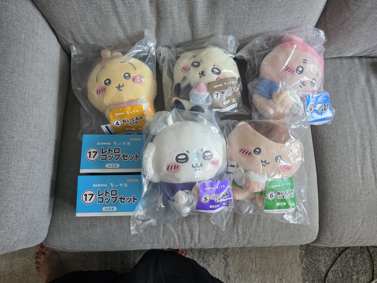 chamuu_1212's tweet photo. ちいかわ　エニマイくじ
交換　札幌

譲: 写真の子
　　グラスは2箱とも　ハチワレ　ラッコ

求: グラスのくりまんじゅうさんのセット

風鈴が欲しかったのですが、出ませんでした😭
定価でのお譲りも希望ですのでお気軽にご連絡ください！
札幌で手渡し希望です！ https://t.co/Uhjeo5C7qK