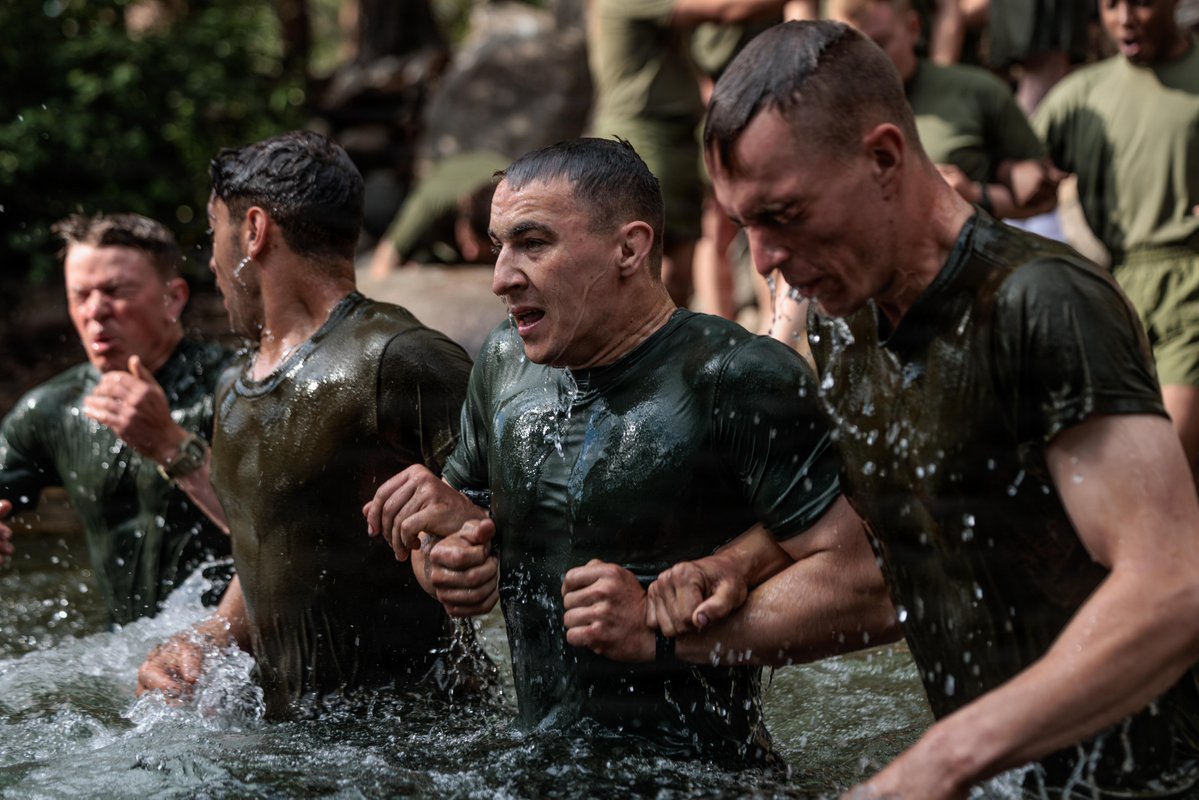USMC's tweet photo. #Marines with the 4th Marine Division participate in a river crossing exercise as part of Mountain Training Exercise 26-3 at Marine Corps Mountain Warfare Training Center, Bridgeport, California. 

MTX 26-3 is an annual two-week training evolution that is designed to strengthen unit cohesion and prepare the battalion for rapid mobilization to operate as an effective Marine Air Ground Task Force.

#USMC #SemperFidelis #Military #Training