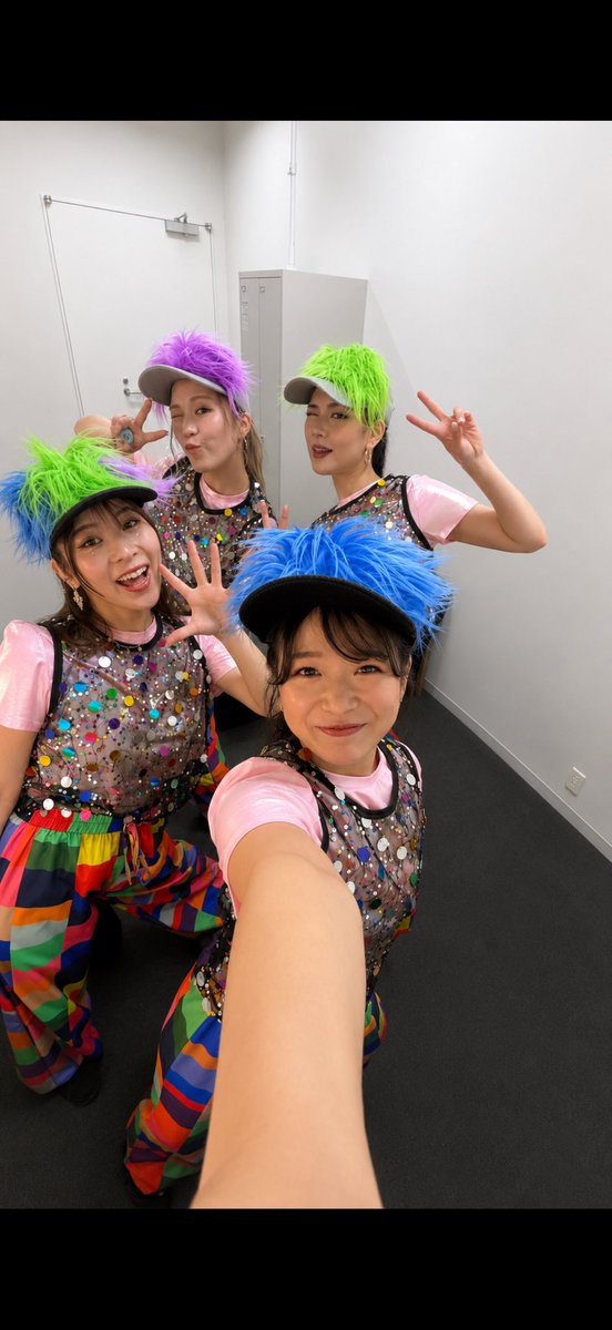 yuina_sirotan's tweet photo. 20th Century Live Tour 2026
〜唄う人 踊る人〜
ダンサーとして全国8都市回らせていただきました！
トニセンの皆さん、完走おめでとうございます💙💜💚🙌🏽
そして全関係者の皆様、ありがとうございました！
#20thcentury 
#唄う人踊る人
#トニセン
#トニコン https://t.co/Qi67q76uZ0