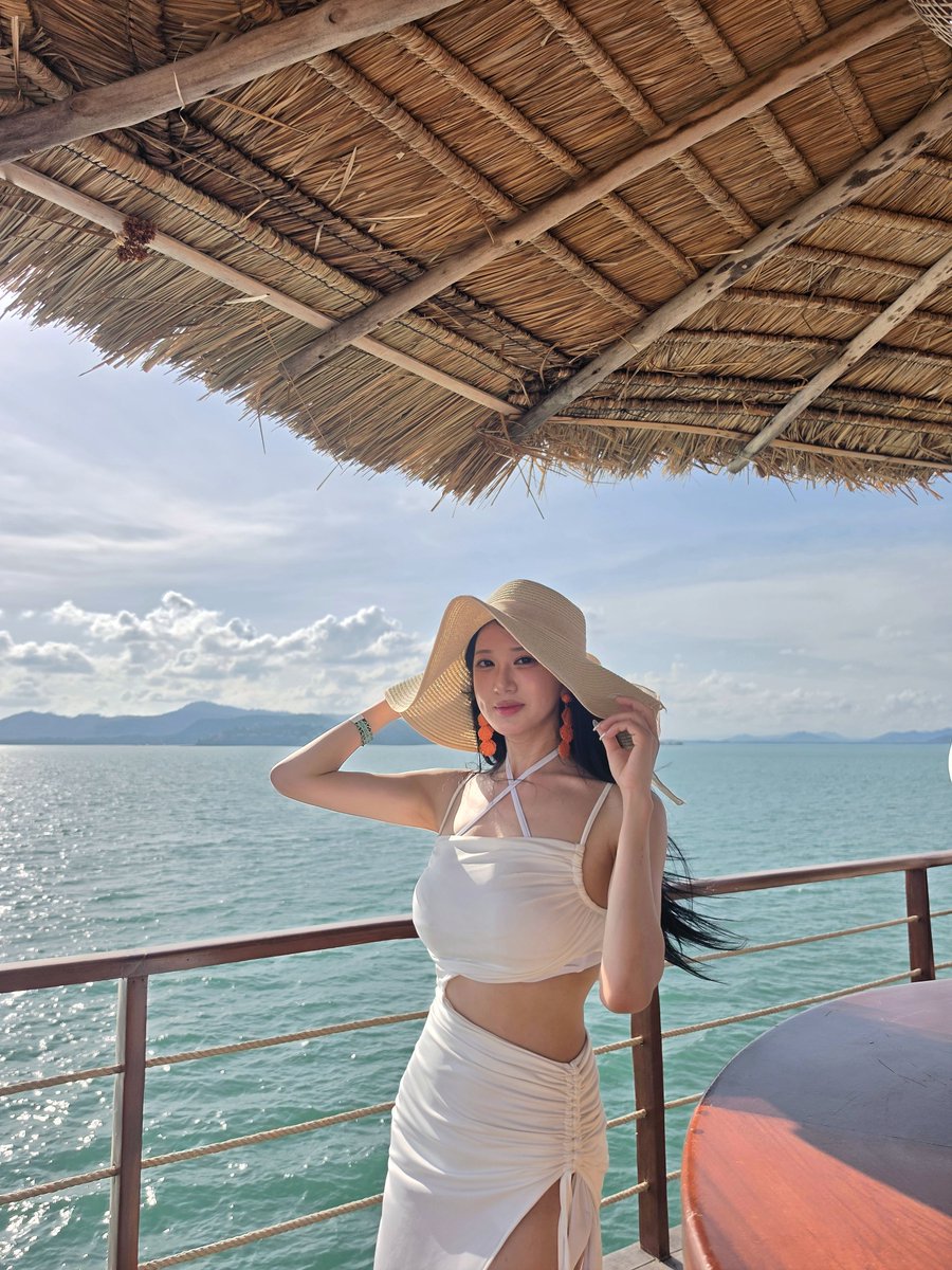 i_abin_m's tweet photo. [#아빈 ]

여름휴가⛱️
.
.
#yonabeach #phuket #여행 https://t.co/D61vI0tGQu