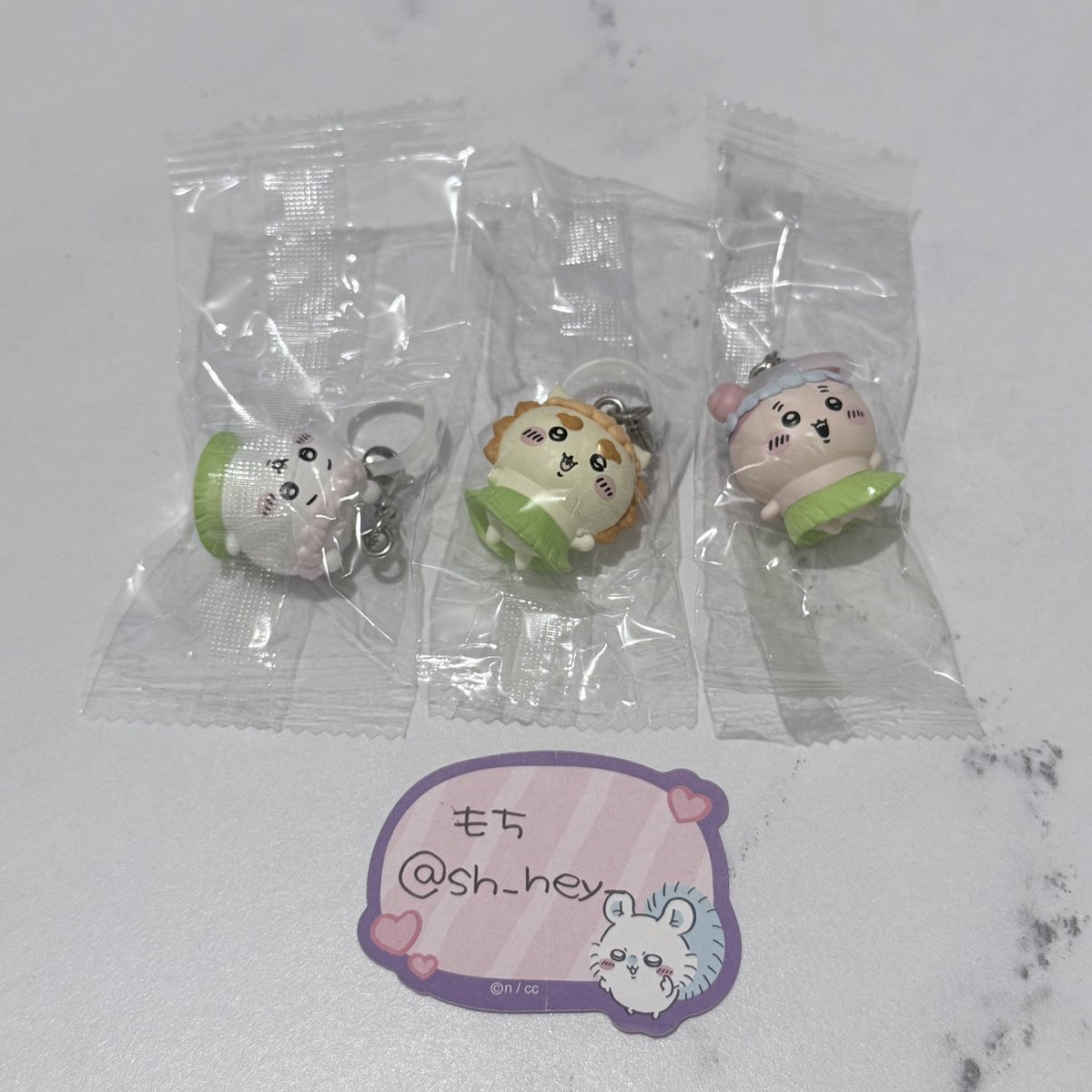 sh_hey_'s tweet photo. 【交換】映画 チャーム めじるし アクスタ クリアカード

譲：ちいかわ うさぎ シーサー 古本屋(カニ)

求：ハチワレ(入場特典、クリカ 各1)
ハチワレを含む場合、ラッコ＞栗まんじゅうも可能

郵送のみの為2:2〜の交換優先です。

お気軽にお声掛けください🌟

⬇️ https://t.co/a5AeyLdhew