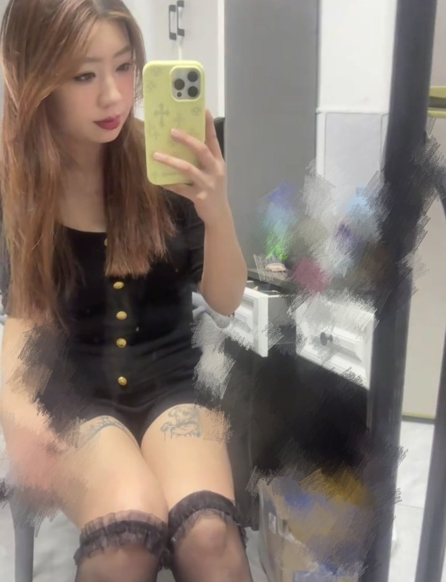 Ggg1445471's tweet photo. 肉装小坦克？
#纯欲 #cd #可爱 #反差 #性感 #女装 #ts #男娘 #线下 #黑丝 #腿控 #女仆 #女仆装 #丝袜 #女王 https://t.co/QshGfnbH9V