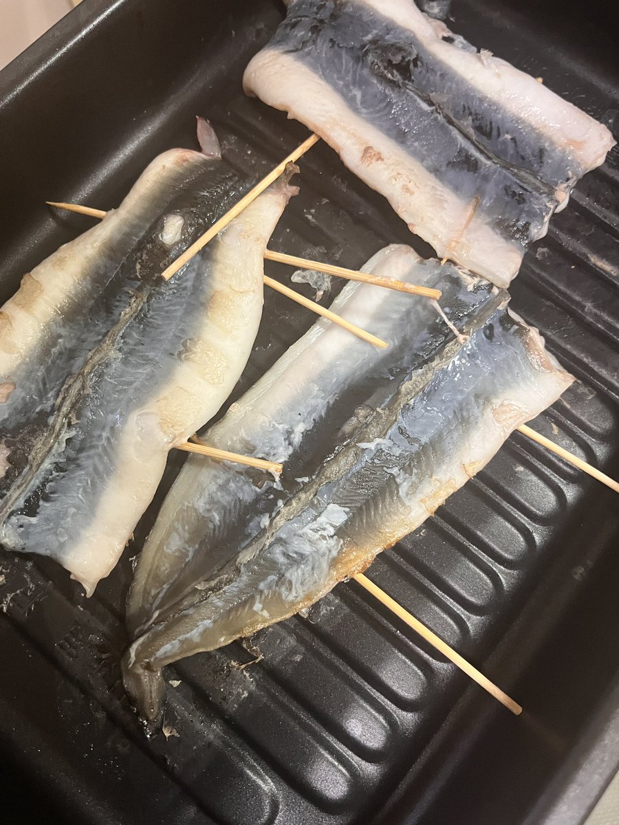 orumisa724's tweet photo. 明日は土用の丑の日
なので
息子と娘の家の分は
今日焼きます！！
今年は鰻が安いね〜！ https://t.co/gCITGul6XQ