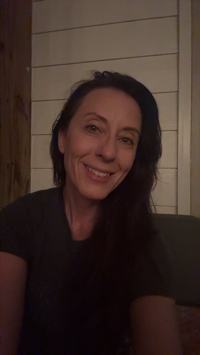 Laura tweet media