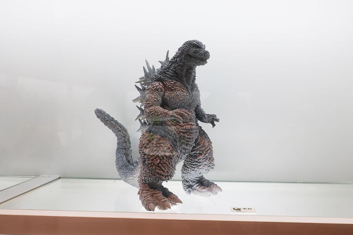 hobbywatch_jp's tweet photo. 「ゴジラ-1.0」大型ソフビがメディコムから発表！可動フィギュアMAFEXに「マトリックス」のネオが新登場　「MEDICOM TOY 30th ANNIVERSARY EXHIBI… https://t.co/xKtXU96xBs https://t.co/E7OCpg9sdC