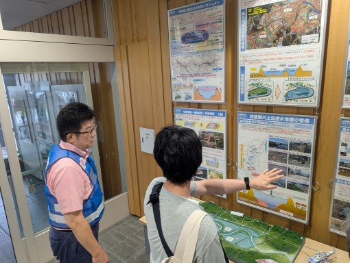 mlit_fukushima's tweet photo. 本日、お天気フェアを開催中！

福島地方気象台の主催で、気象業務への理解を促進して防災知識の普及・啓発を図り、地域住民とふれあい地域防災支援を推進することを目的に開催されます
夏休みの自由研究として学べる事もいっぱいです
当事務所では、土石流模型実験や流域治水パネルなどを展示してます https://t.co/7IWAd8X0Fl