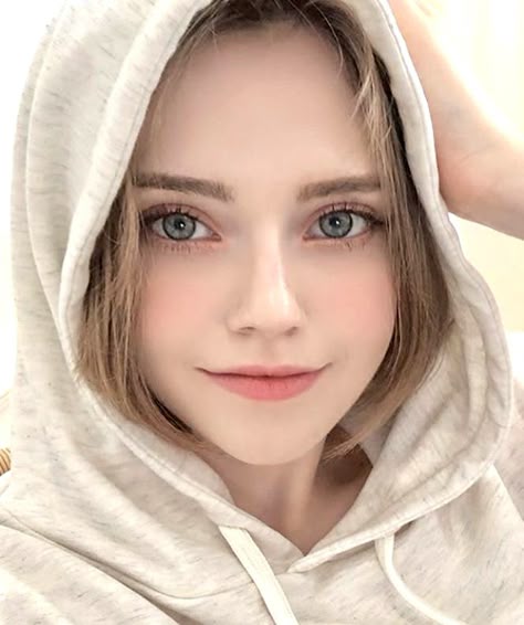 memo161973's tweet photo. Cozy hoodie, brighter mood
AsIj https://t.co/rdUTQLjtA3