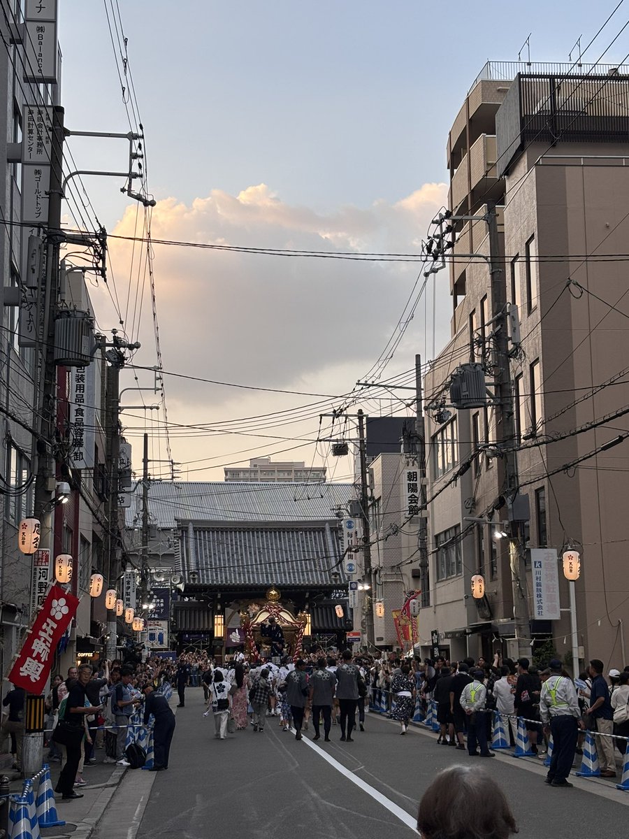 kierunrun's tweet photo. 昨日の仕事終わり寄り道➰
今日はもっと混みますので気をつけて
（私はあっつい京都へ行きます） https://t.co/kzT19gUacA