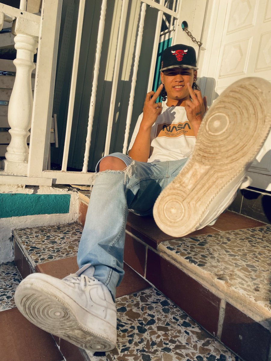 MasterDaiver26's tweet photo. pronti a sganciare soldi, voi dove siete? 💸 🇩🇿 

#FinDom #Cashmaster #Cho7 #PayPig https://t.co/2Iwe0Ba1Kw