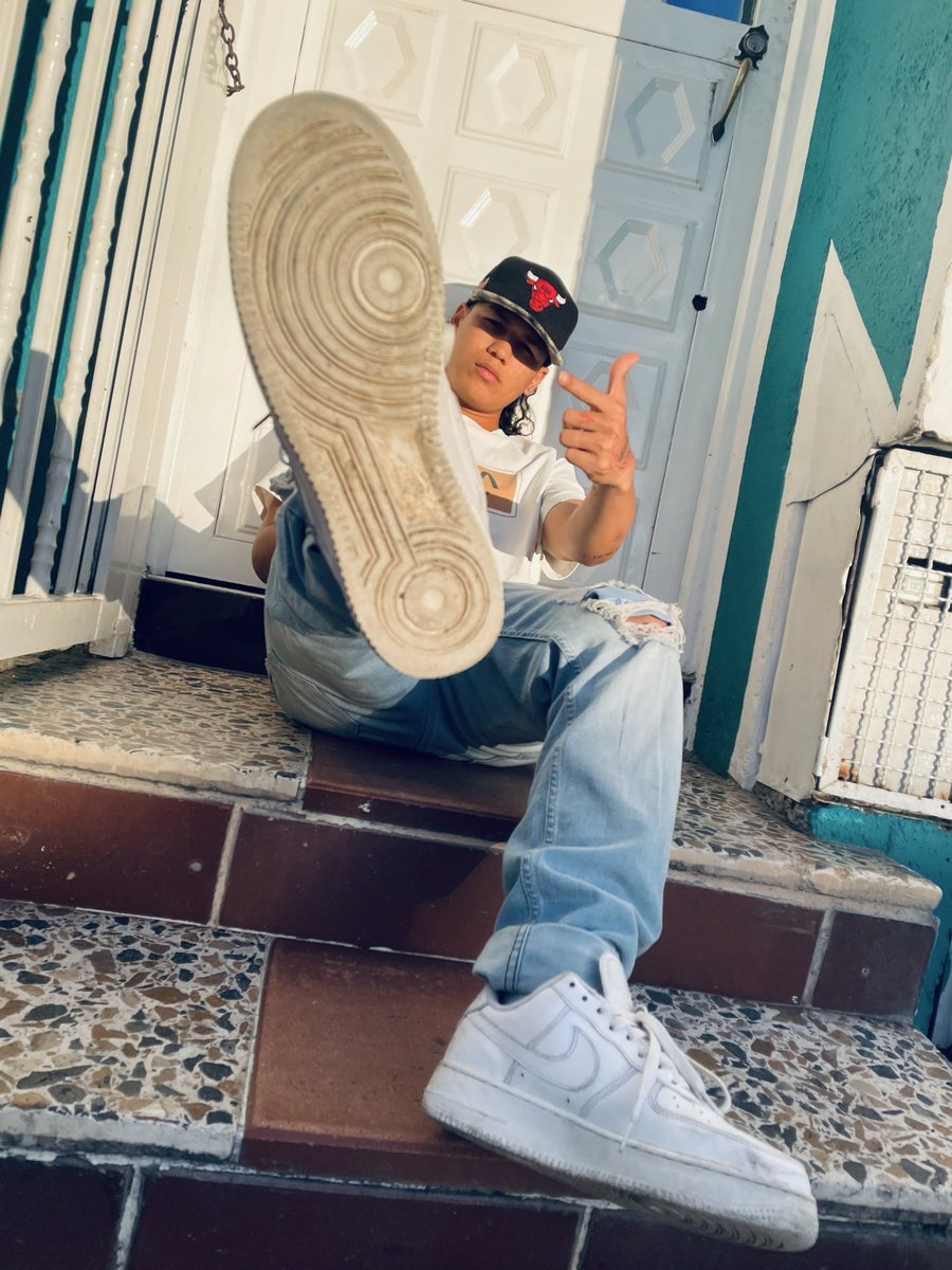 MasterDaiver26's tweet photo. pronti a sganciare soldi, voi dove siete? 💸 🇩🇿 

#FinDom #Cashmaster #Cho7 #PayPig https://t.co/2Iwe0Ba1Kw