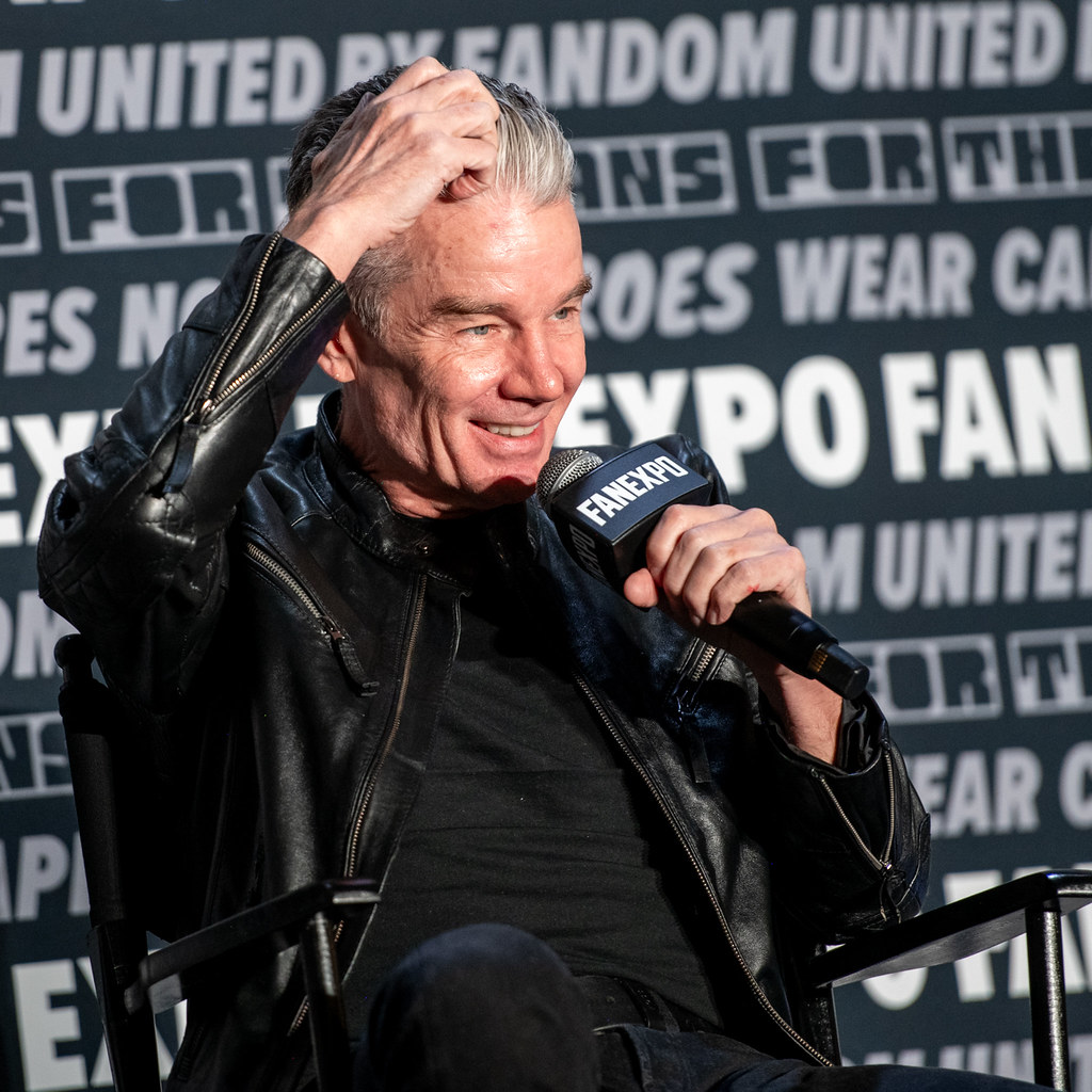 jamie_marsters's tweet photo. Pics of the Day: ๐ถHands
Touchin' hands
Reachin' out
Touchin' me, touchin' you๐ถ
James Marsters handy hands at @FANEXPOPhilly back in May
@JamesMarstersOf #JamesMarsters #FANEXPOPhiladelphia #FANEXPOPhilly #BumBumBUMM #ThoseAreTheNotLyrics #ImNotJustSaying #Bum https://t.co/h6z49HvcqB