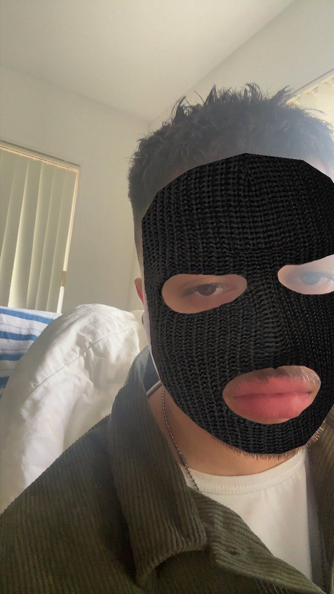 lando26x's tweet photo. Idk this app but …. What’s up 🤣 https://t.co/YUH1AXxS5e