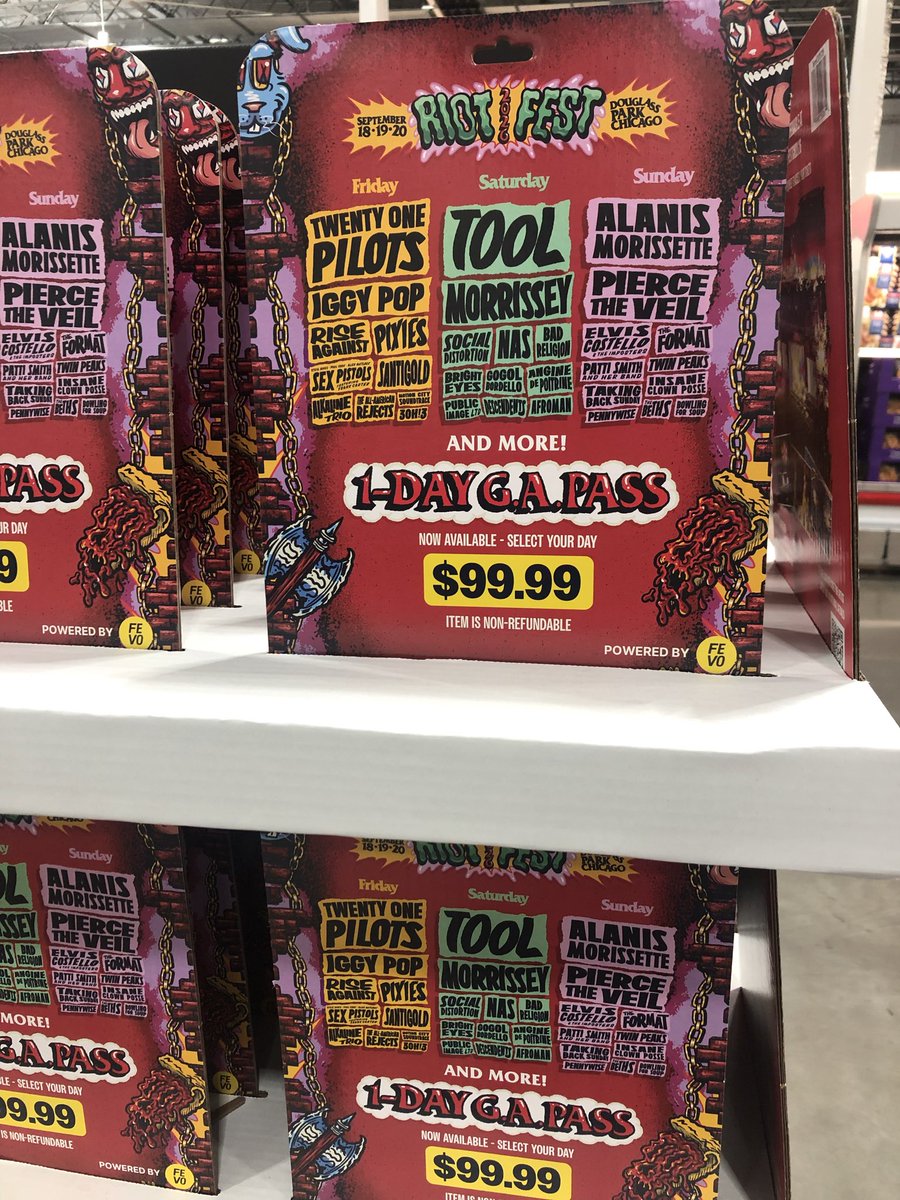 johndan22's tweet photo. @RiotFest Can be found right next to the @RiotFest tickets at Costco 😉 https://t.co/Z7VPihuFK2