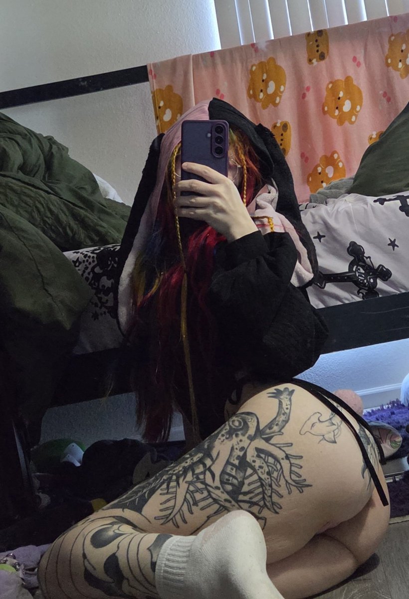 rottenbunnis's tweet photo. Ur fav bunny >.< https://t.co/lycFW3i7pS