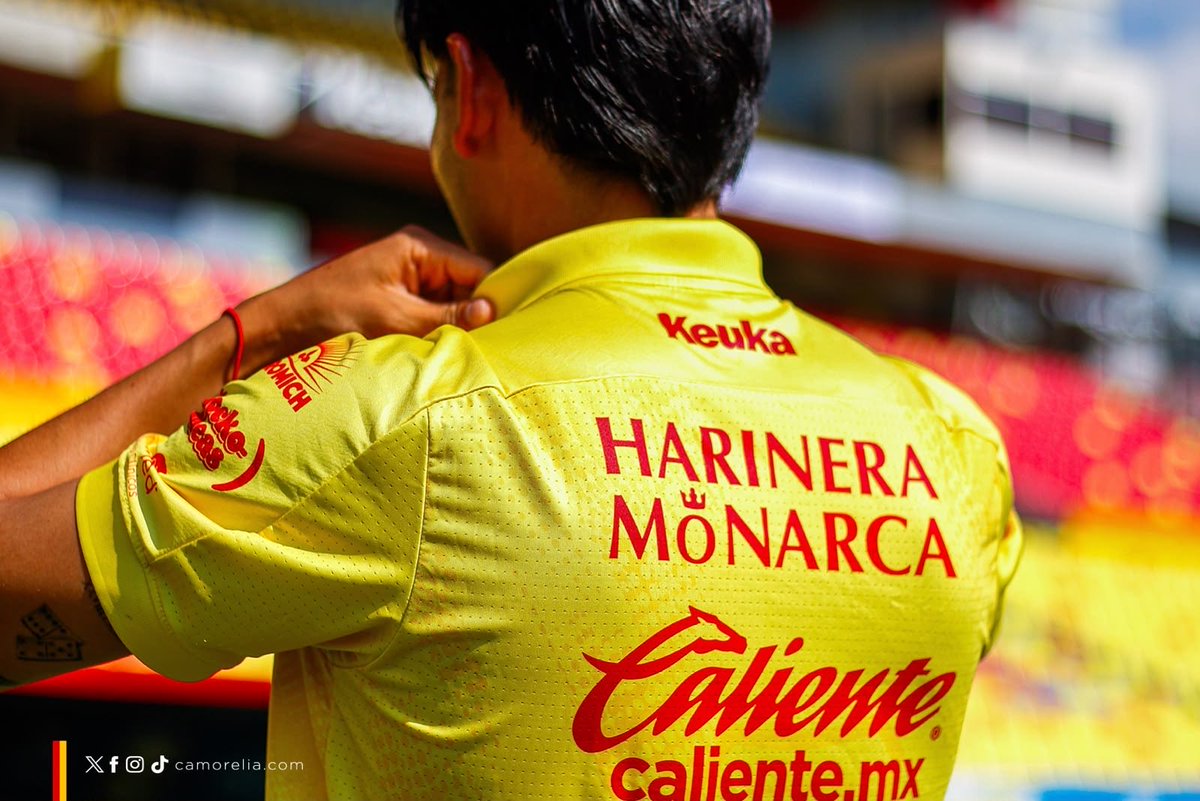 C_A_Morelia's tweet photo. Estamos de estreno, nos vemos guapos, ¿no? 😍👕

Te la rifaste tío @Keukamx 😮‍💨

#DelCanarioSoy https://t.co/uvQywLQgDX
