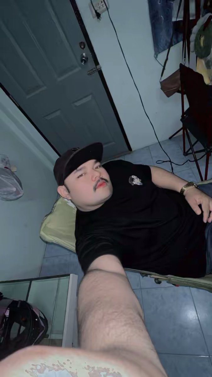 Bakbell2's tweet photo. เขาเอาเธอท่าไหน ทำไมได้ใจเธอเร็วจัง”#ศรีราชา  #สวนเสือ #ปิ่นทอง  #fwbศรีราชา https://t.co/wn6vsO16HE