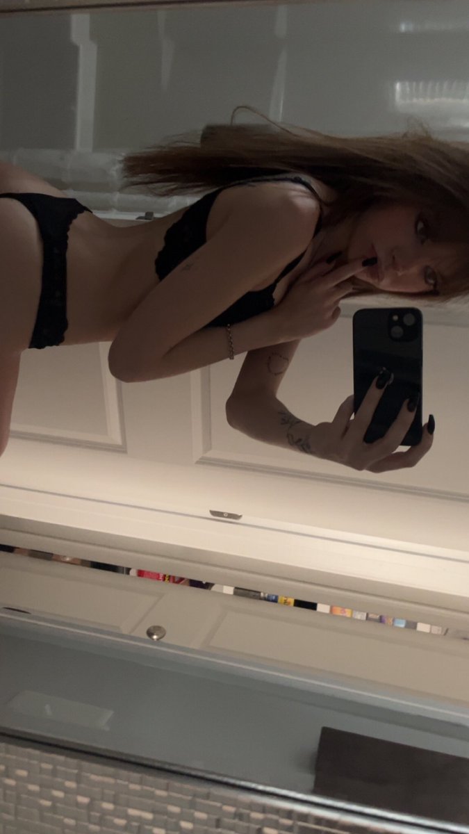 comewillow8's tweet photo. ‘Pretending to be mysterious but I’m just horny’ https://t.co/HaosJpPC5a
