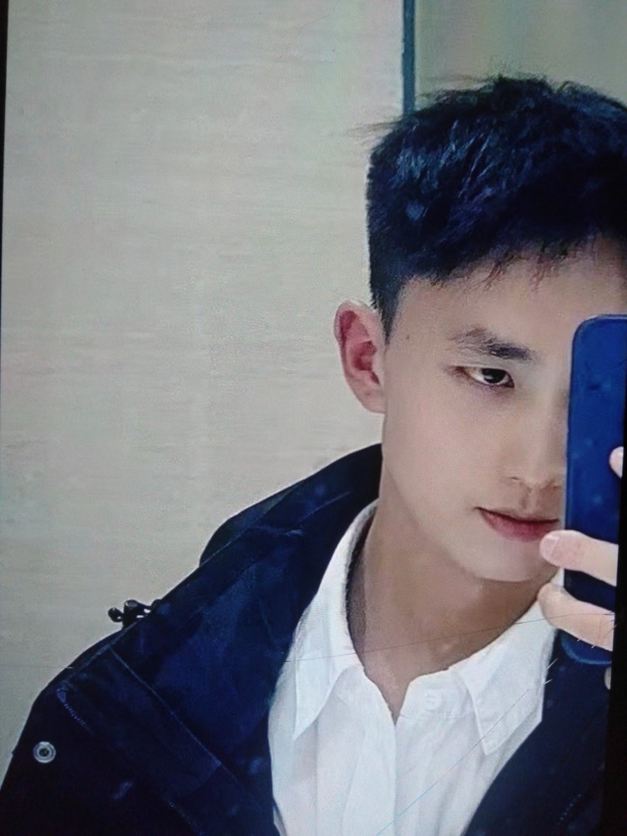 PIDANDJB's tweet photo. 大鸡 https://t.co/NT8UPo9w5Y