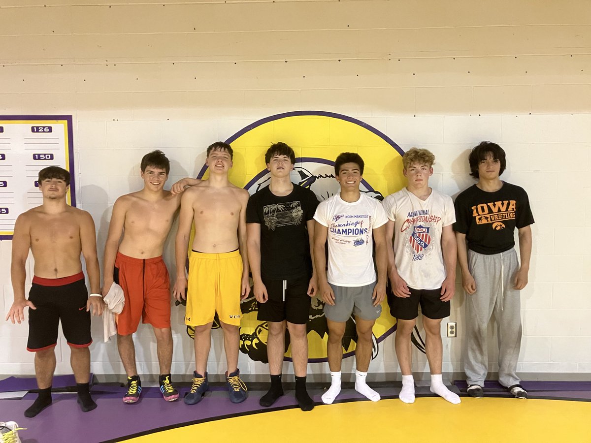 TbirdWrestling's tweet photo. Shoutout to these studs for putting in more work this week! Day by day getting stronger and stronger 💪 https://t.co/cWtWhpOCJf