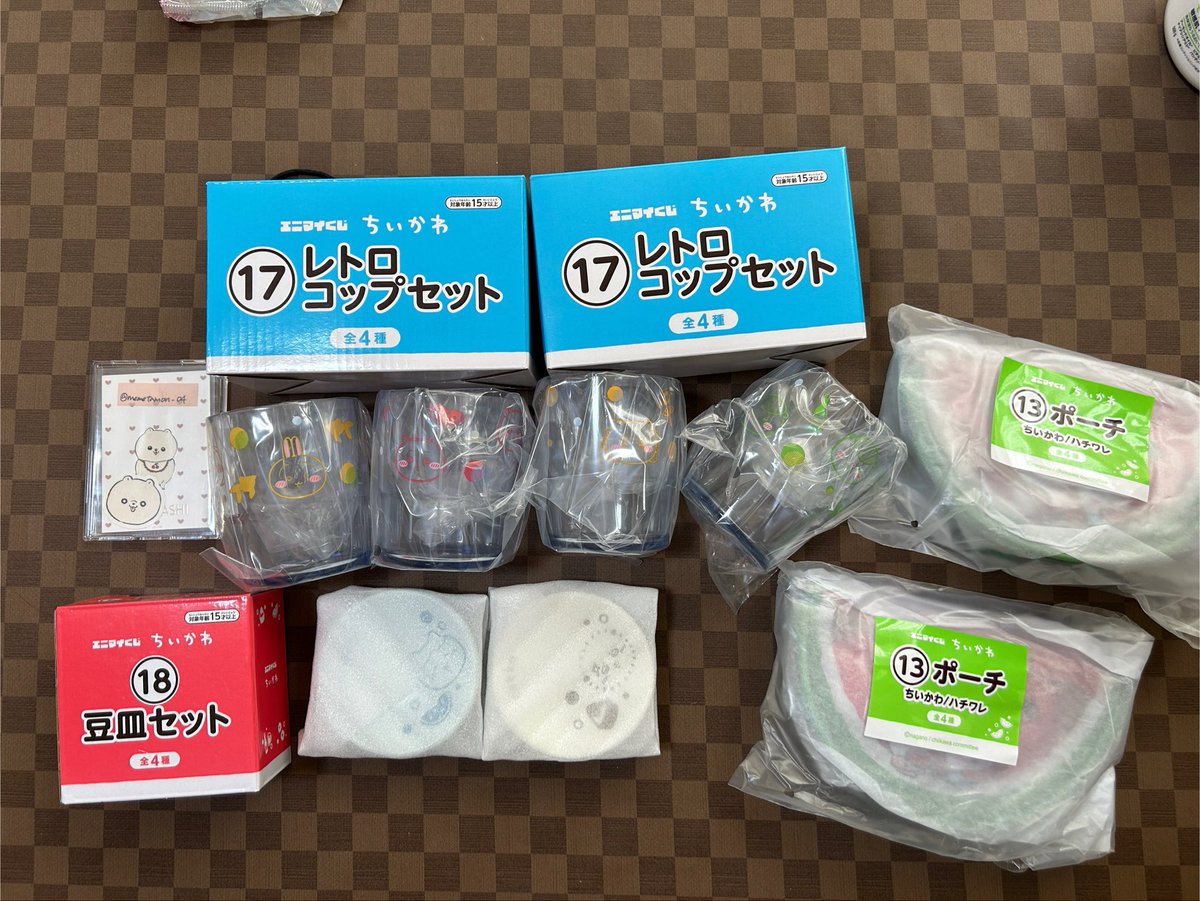memetamon_04's tweet photo. 【交換】 ちいかわ エニマイくじ

譲 ▶︎ 画像1枚目

求 ▶︎ 画像2枚目〜4枚目💕>>✨

27日(渋谷・原宿)・31日(池袋)or郵送
💕の方・手渡し交換優先
ピンポイントで難しいとは思いますが検索よりお気軽にお声掛けください！ https://t.co/rkIPaJGy2V