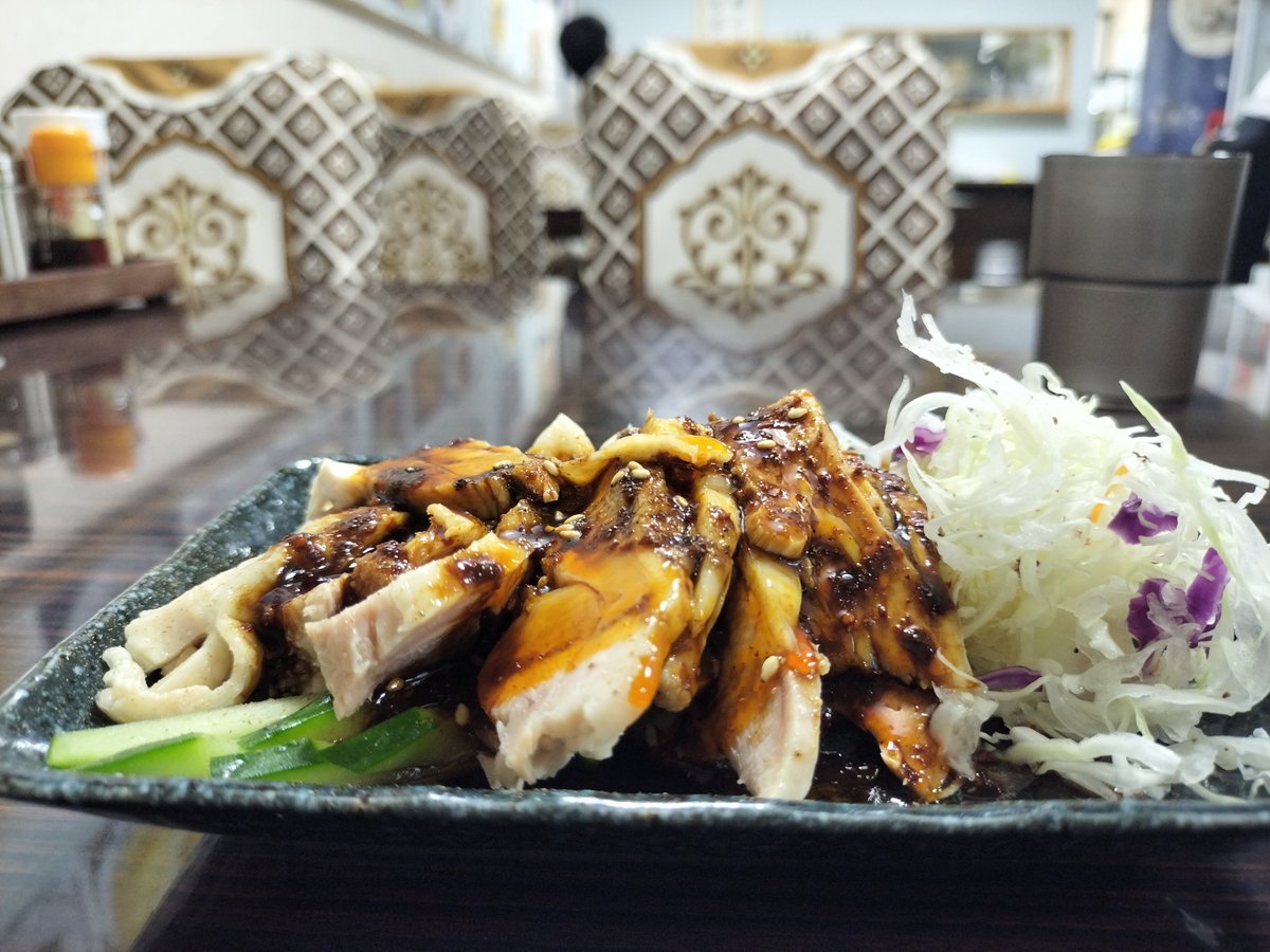 vulcaaaan's tweet photo. 歳をとってニンニクがバシバシ効いた餃子が苦手になって来て、でも餃子は食べたい。元来、中国の餃子にはニンニク入ってないと聞いていたのでガチ中華店の餃子なら入ってない可能性が高いのではないかと考えて初訪問のガチ中華店でニンニク効いた餃子が出てきて、勝手にがっかりした。 https://t.co/NYxoNAAvqC