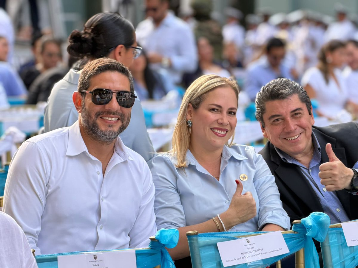 ECU911_'s tweet photo. 📍 #Guayaquil | El Director General del #ECU911, @JCPaladines participó en la Sesión Solemne y Ceremonia de Condecoraciones por los 491 años de fundación de Santiago de Guayaquil.

El evento estuvo presidido por el Primer Mandatario, y contó con la presencia de autoridades nacionales y locales que reafirmaron el compromiso nacional e institucional con la ciudad y sus habitantes.