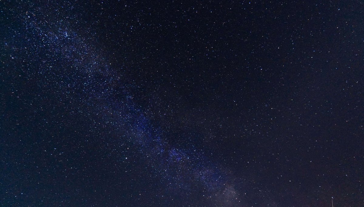 eiripdodyolda's tweet photo. Spent hours staring at the stars last night. Anyone else love stargazing as much as I do? https://t.co/rbYNCWUiAb