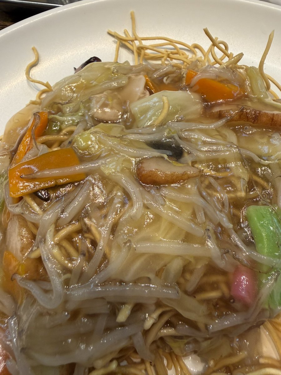 taro3293's tweet photo. かなり久しぶりに蒲田の宗平で皿うどん。変わらず美味しゅうございました。 https://t.co/EVDIX5P32J