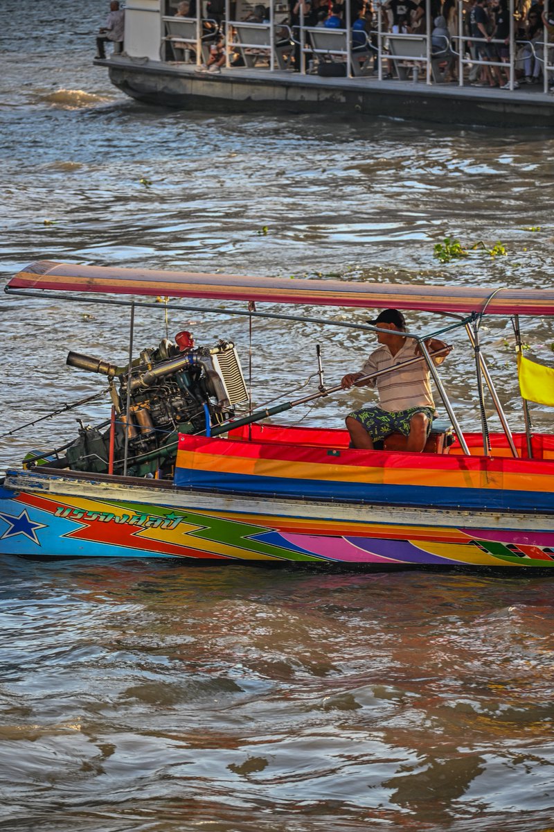 NatSornsamran's tweet photo. เรือหางยาวที่ท่าเรือสี่พระยา
- Nikon z50ll https://t.co/pteoJNqf32