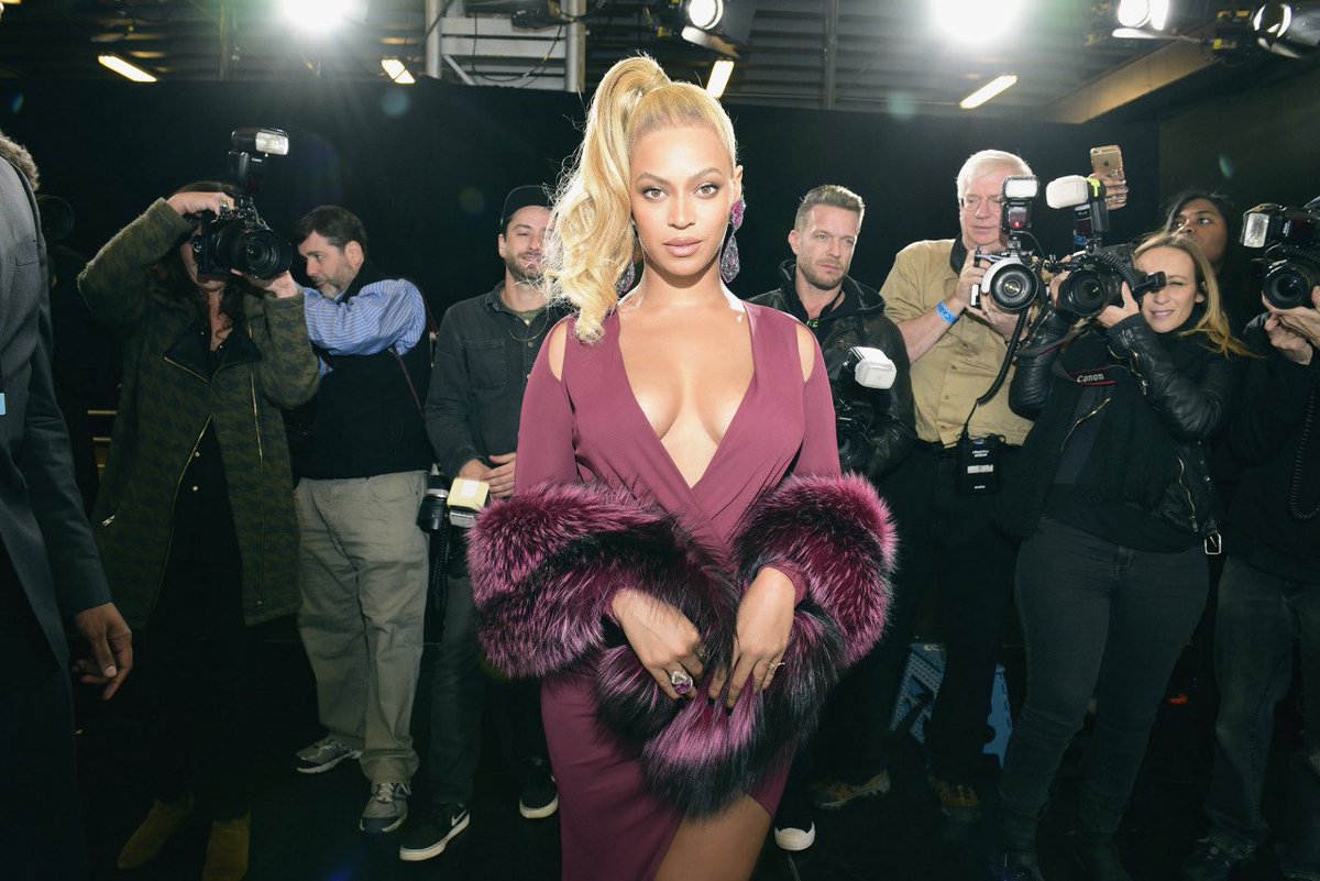 CELIAYONCE's tweet photo. Beyoncé at the Tidal X: 1020 concert in 2016. https://t.co/DMDaowJeoA