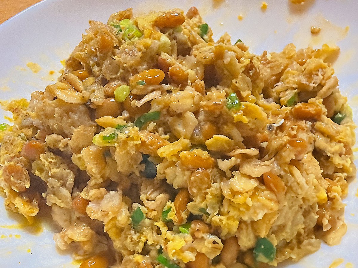 nekotonegima's tweet photo. レンジで作る簡単チャーハン。簡単低糖質なのに美味しい！！ https://t.co/UEUrq9B8ka