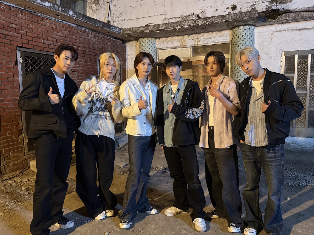 P1H_official's tweet photo. [📸] 피원모하니 ➕ 하모니 어드벤처 (Harmony Adventure) EP.23

➕ https://t.co/1xr0kBz06L

#P1Harmony #피원하모니 #P1H #하모니어드벤처 #Harmony_Adventure https://t.co/Yi86fZnCp8