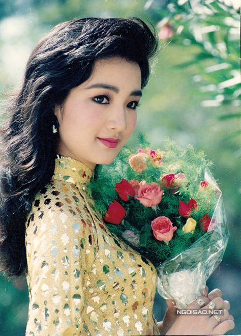 0oelyo0's tweet photo. Golden glow, a bouquet of roses, and style that speaks volumes
nZM https://t.co/UcNBRQ8eHP