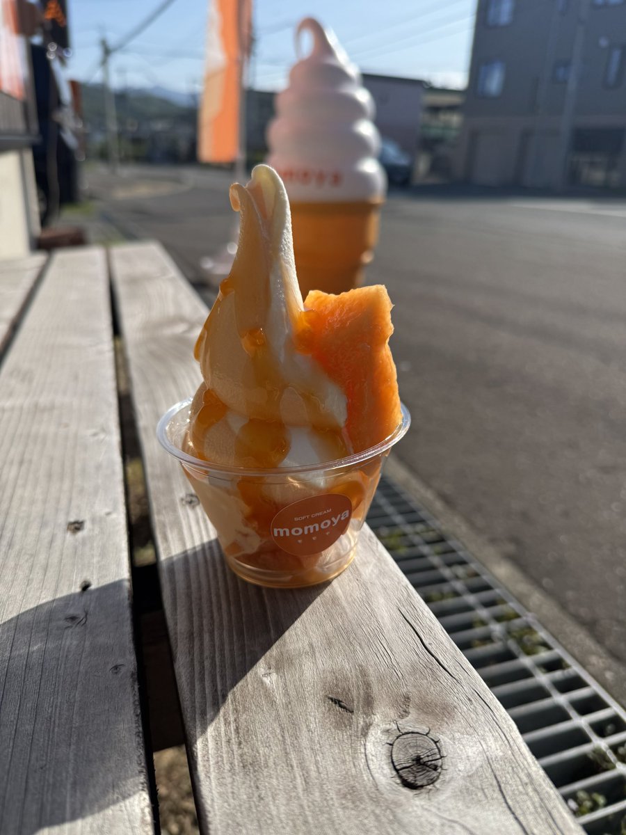 mo03mo08ya07's tweet photo. momoyaです🍦
25日(土)11:00〜Openいたします✨

夏の味🍈生メロンサンデー🍈

リピート率ほぼ100%です♪
ぜひ一度お召し上がりください♪♪

皆さまのご来店お待ちしております😊 https://t.co/wK9YBcg0eE