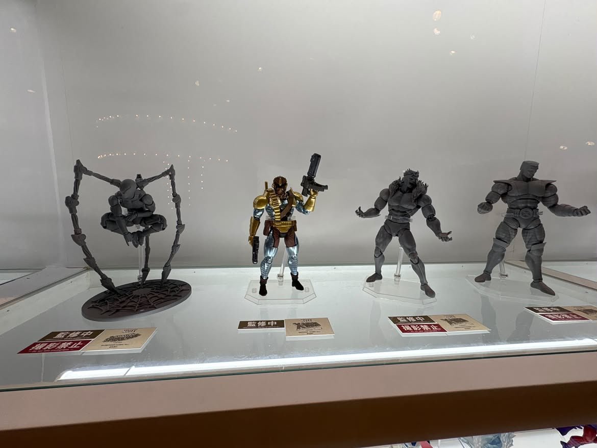 heyitsevanjelly's tweet photo. Mafex Marvel Comics Iron Spider Spider-Man, X-Men Maverick, Sabertooth and Colossus https://t.co/dUsgMSp4un