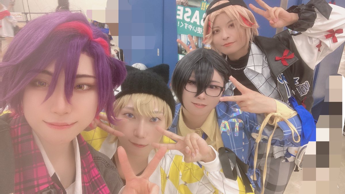 inochiyukou's tweet photo. ⚠︎cos🌈🕒

大好きな人たちと大好きな衣装で4人でいました❣️（6月の話）とても楽しかったですー❣️🎀😭
また遊んで😭✨涼しくなったら…
プリでギャルギャルになったｳﾞｫたち

 #アコスタ池袋ㅤㅤㅤㅤㅤㅤ https://t.co/Xmr15RAPvv