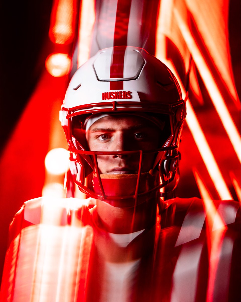 HuskerFootball's tweet photo. Tunnel vision 📸 https://t.co/QYdCsRNaly