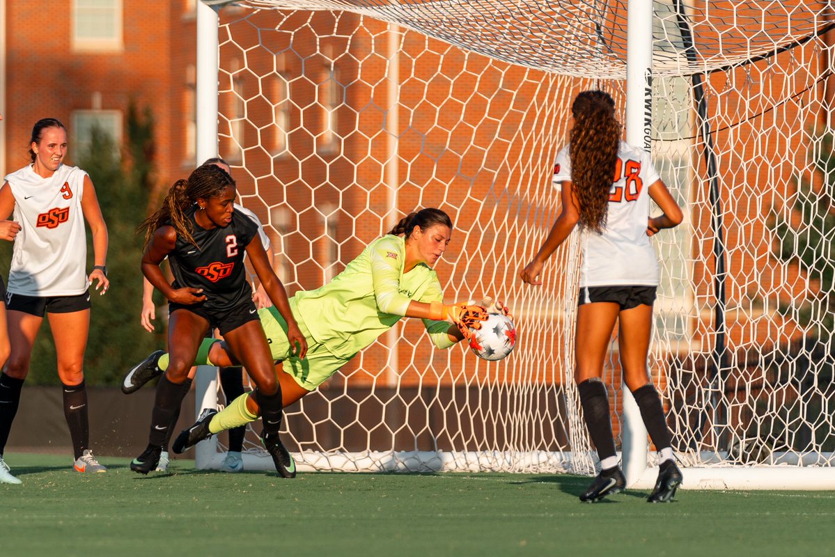 CowgirlFC's tweet photo. Friday night flicks from NPS 📸

#GoPokes https://t.co/rAOZR505C0