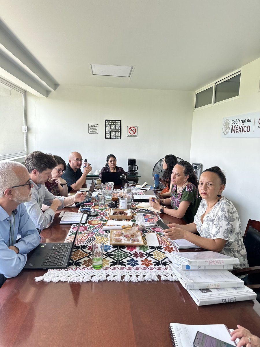 xade_mm's tweet photo. Esta semana impulsamos importantes agendas de trabajo en articulación con instituciones y organizaciones aliadas, fortaleciendo la atención a las personas con necesidad de protección internacional. @comar_sg 
#COMAR #Refugio #Mexico https://t.co/Mon1LoZGAz