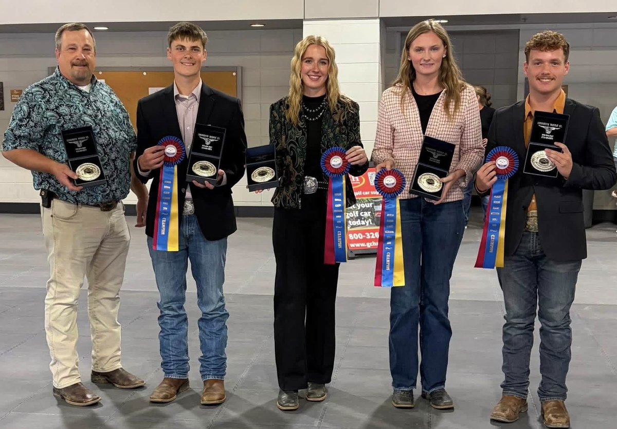 GWDsooner's tweet photo. American Buckskin Horse Association World Championship Horse Judging Contest!

🏆ABHA WORLD CHAMPION TEAM🏆
Hadleigh was 
4th high individual Overall 
3rd high individual in reasons
5th high individual in halter https://t.co/1pWP3NTjA0